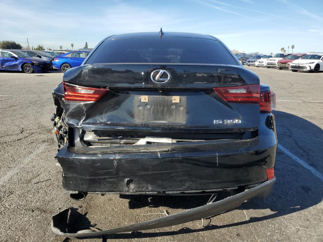 2014 Lexus IS - Image 6