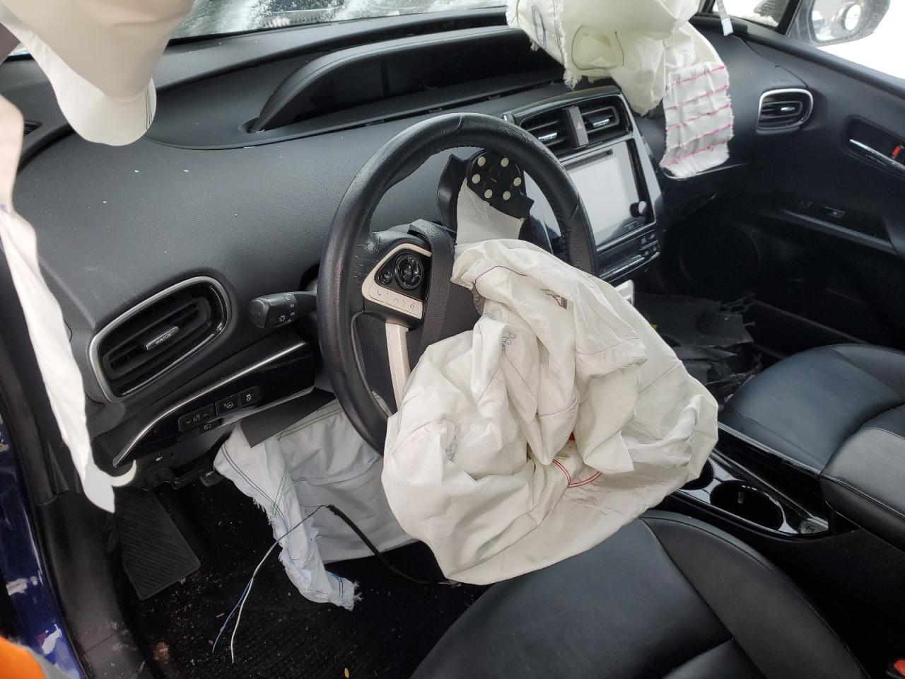 2017 Toyota Prius - Image 8