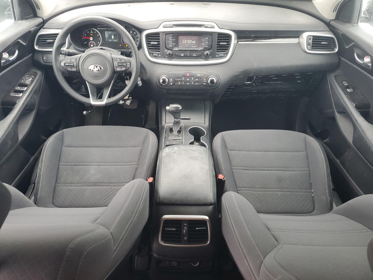 2017 Kia Sorento - Image 8