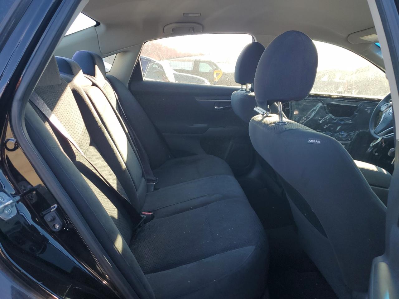 2015 Nissan Altima - Image 10