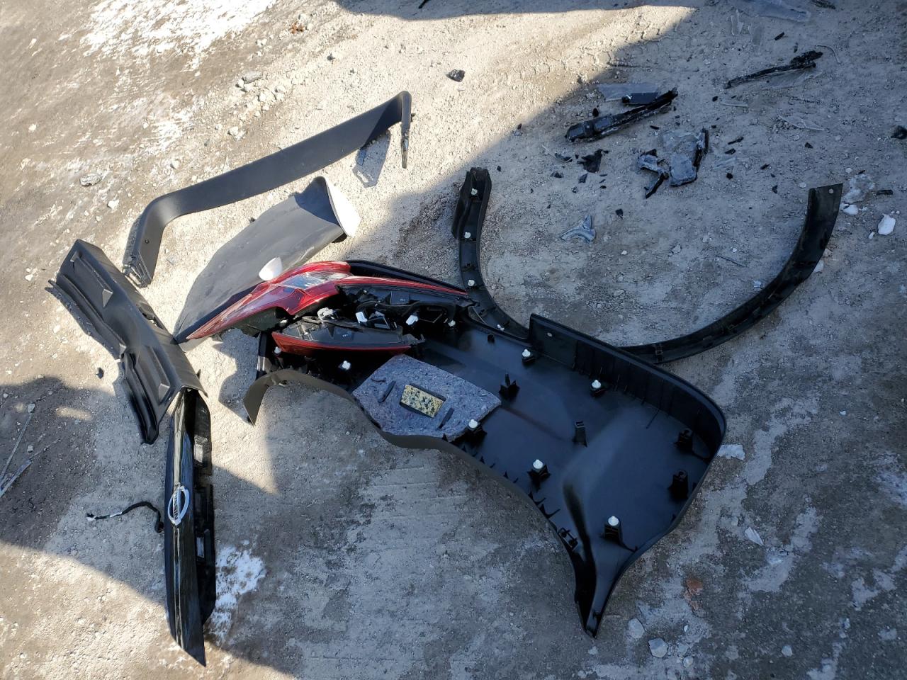 2020 Nissan Rogue - Image 13