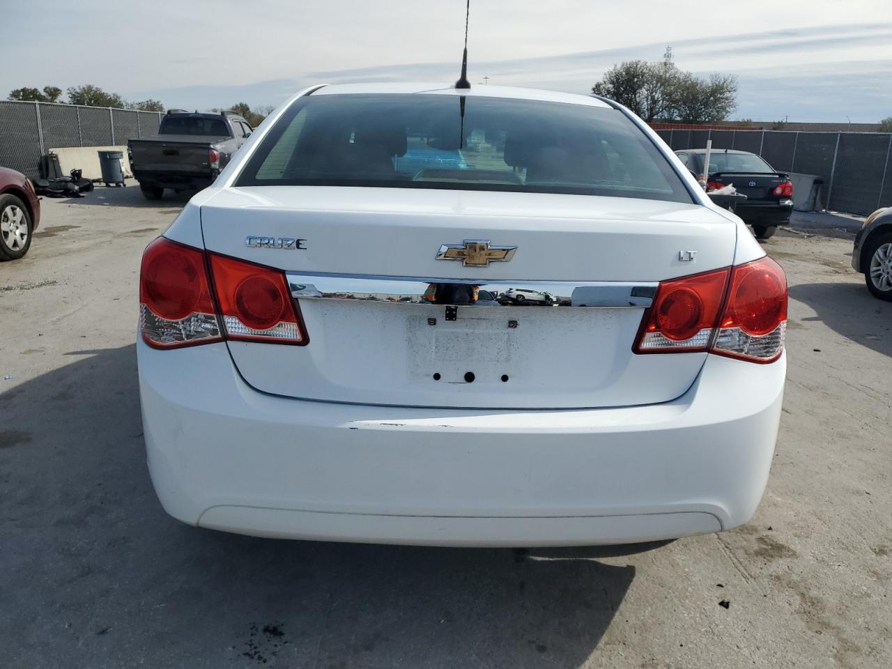 2014 Chevrolet Cruze - Image 6
