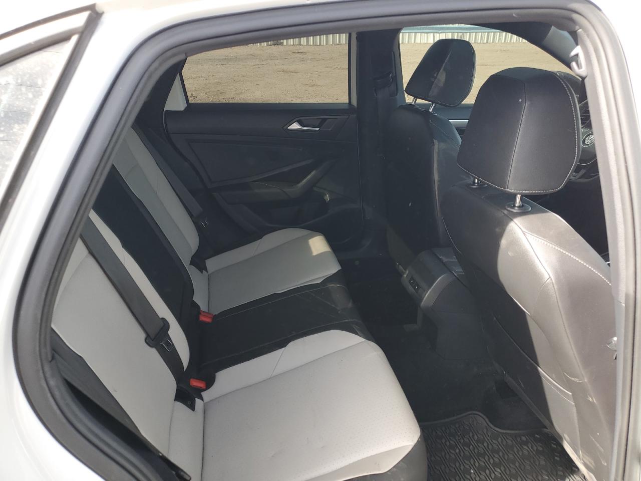 2020 Volkswagen Jetta - Image 10