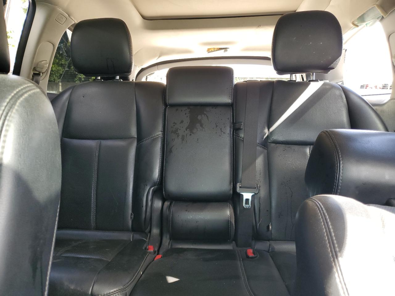 2015 Nissan Pathfinder - Image 10