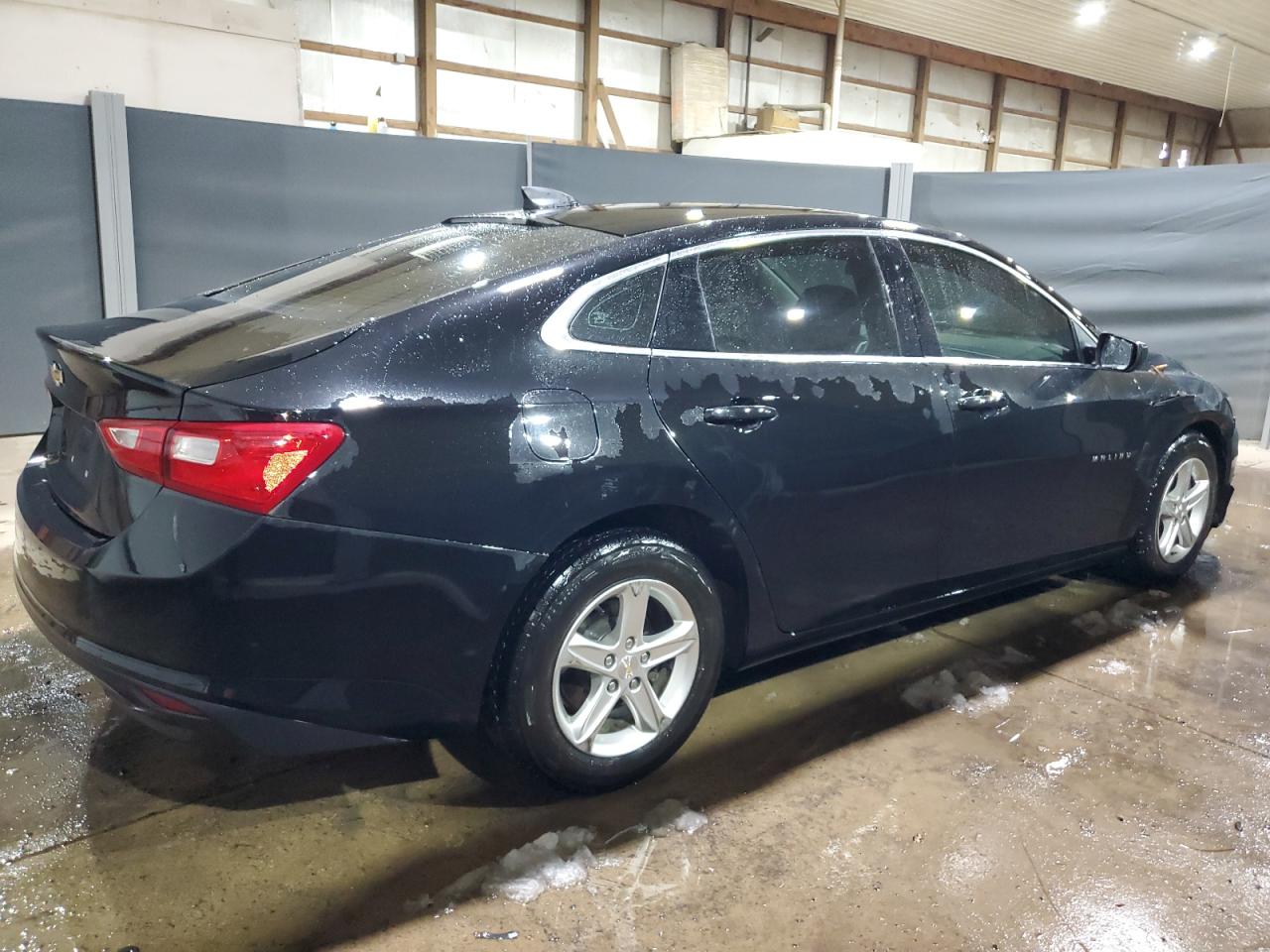 2020 Chevrolet Malibu - Image 3