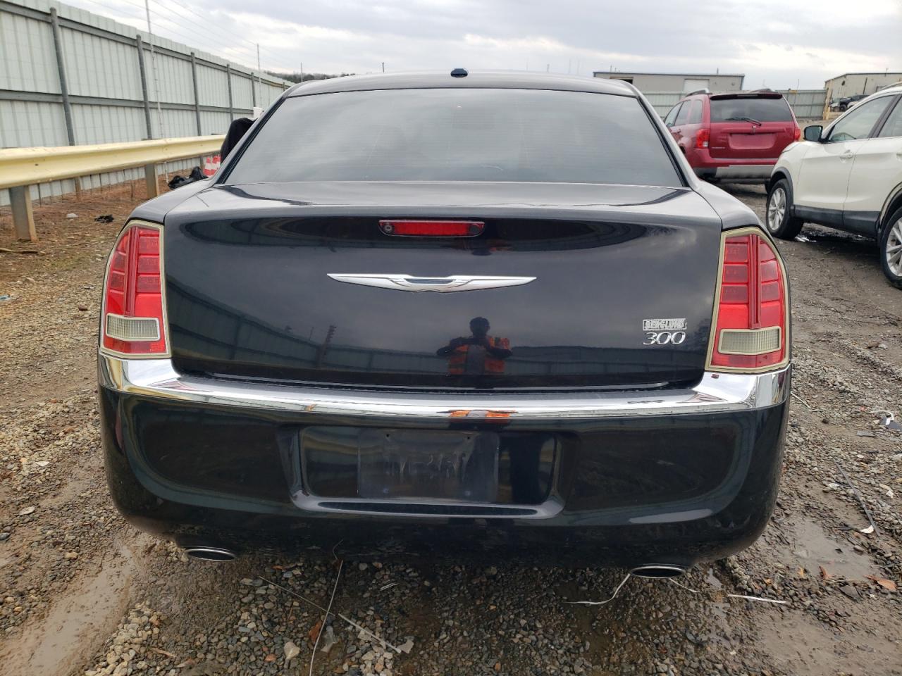 2011 Chrysler 300 - Image 6