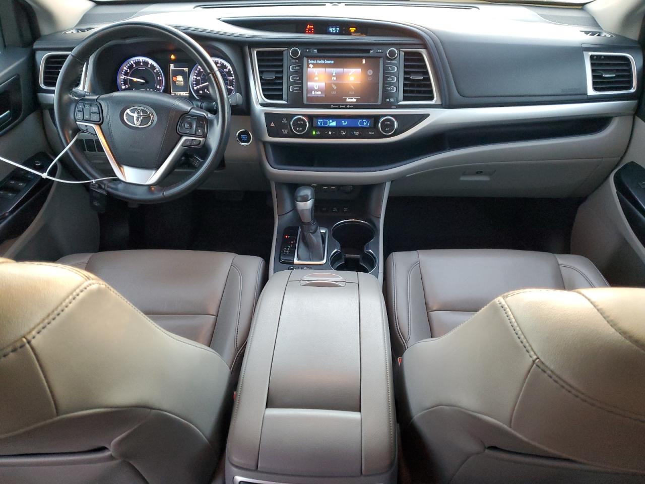 2019 Toyota Highlander Se VIN: 5TDJZRFH2KS939808 Lot: 88526215