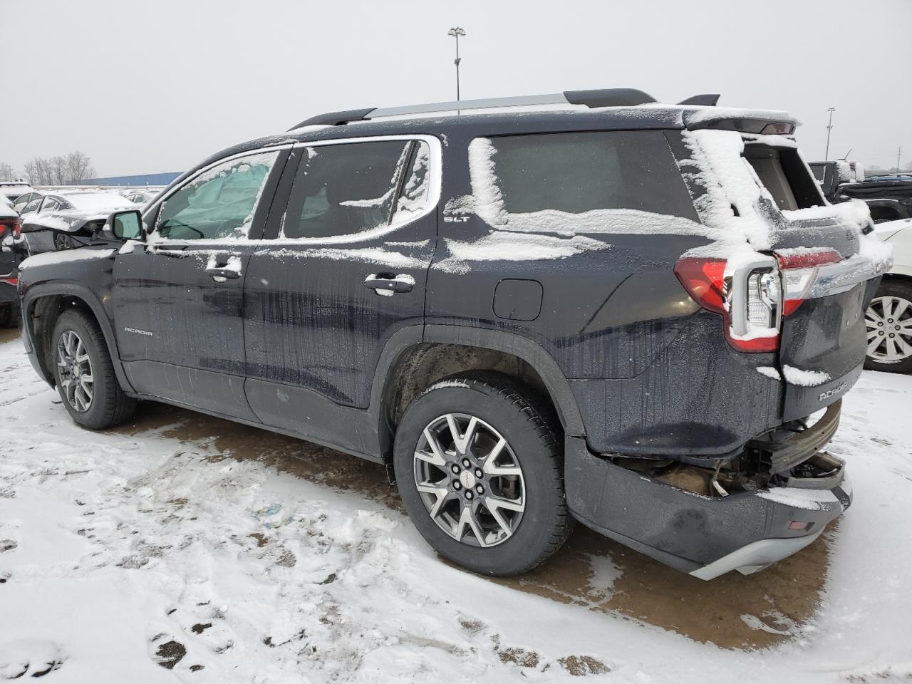 2022 GMC Acadia - Image 2