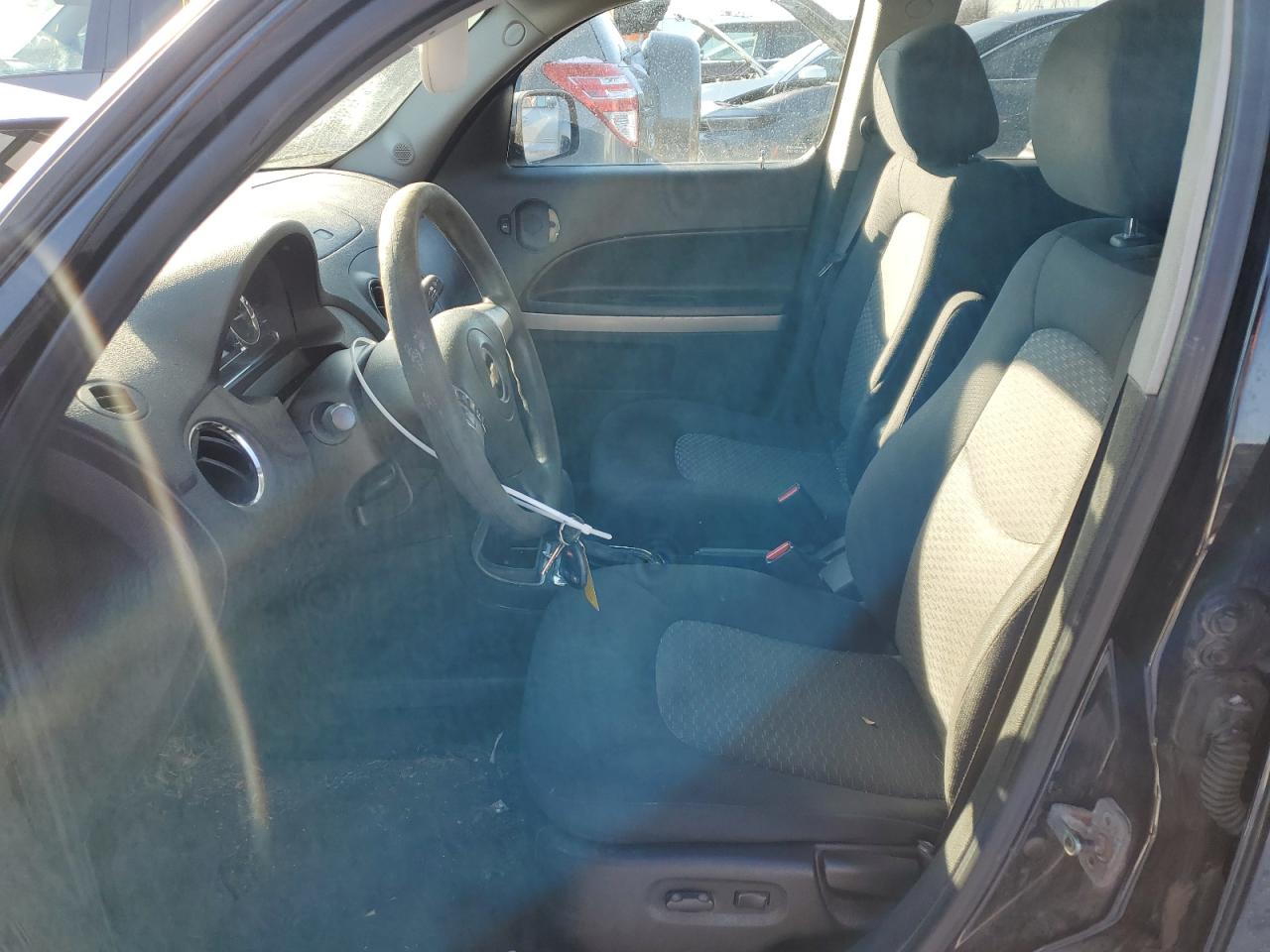 2010 Chevrolet HHR - Image 7