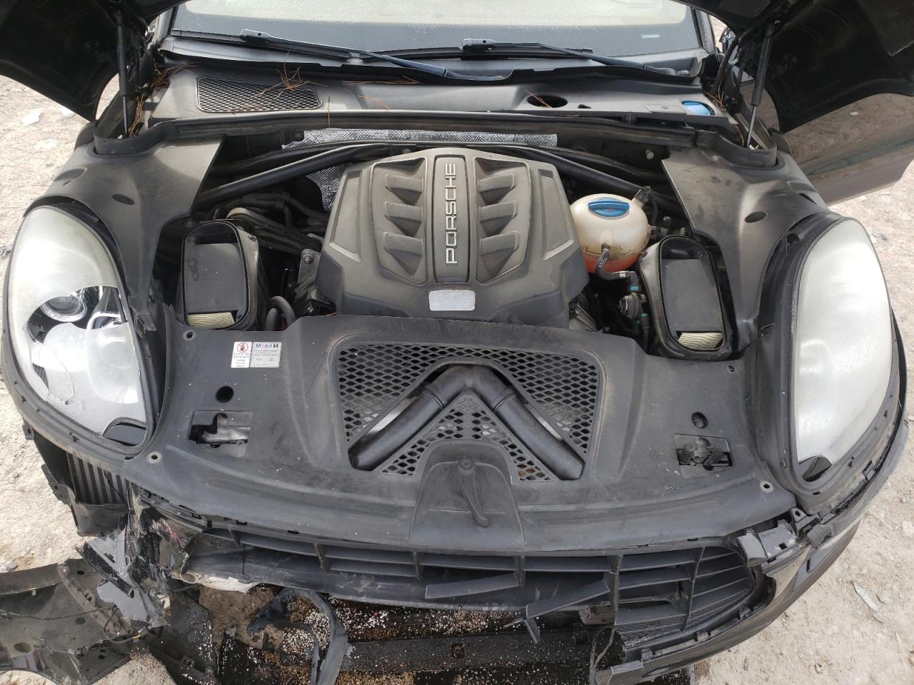2015 Porsche Macan - Image 12
