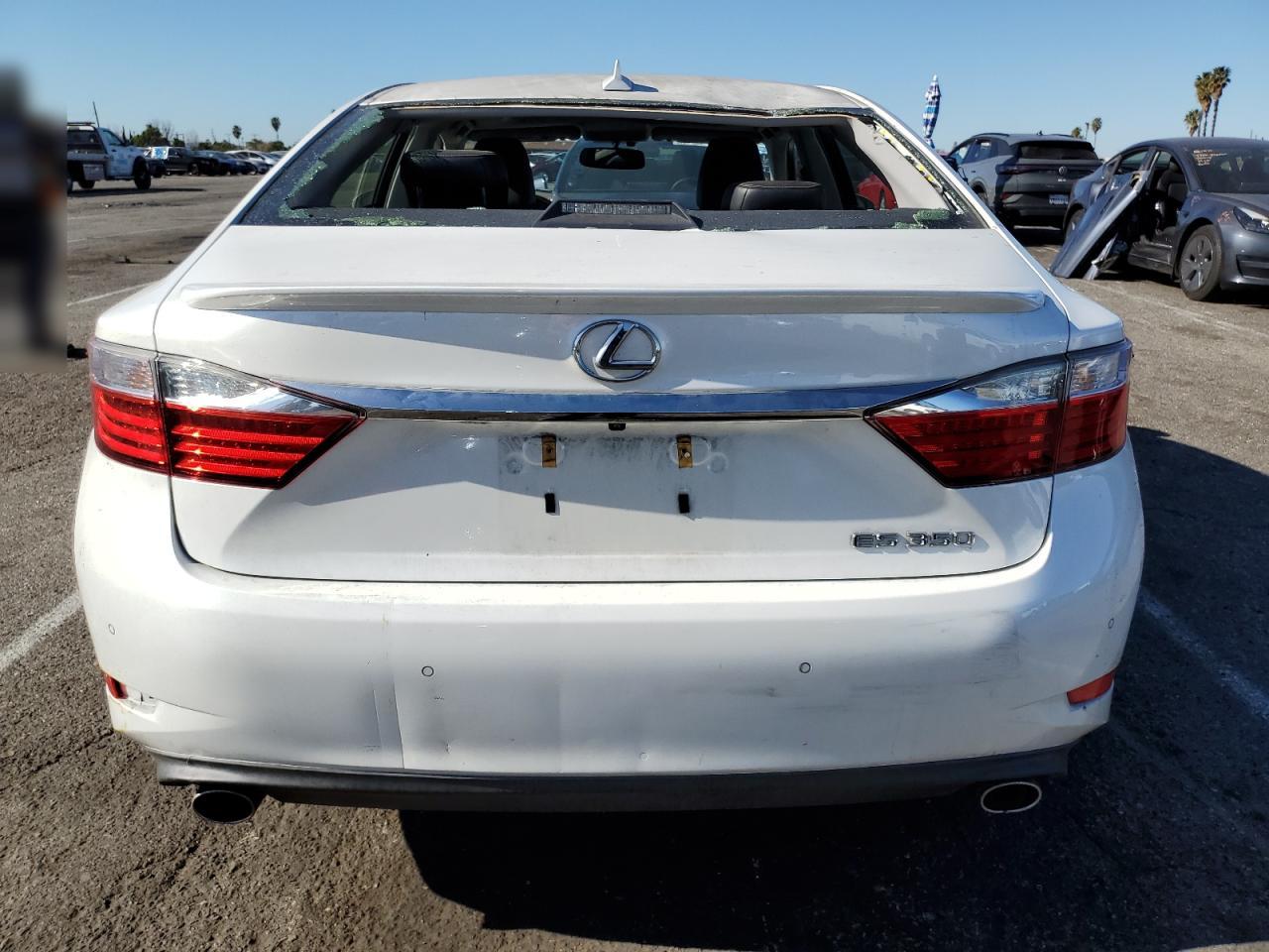 2013 Lexus ES - Image 6