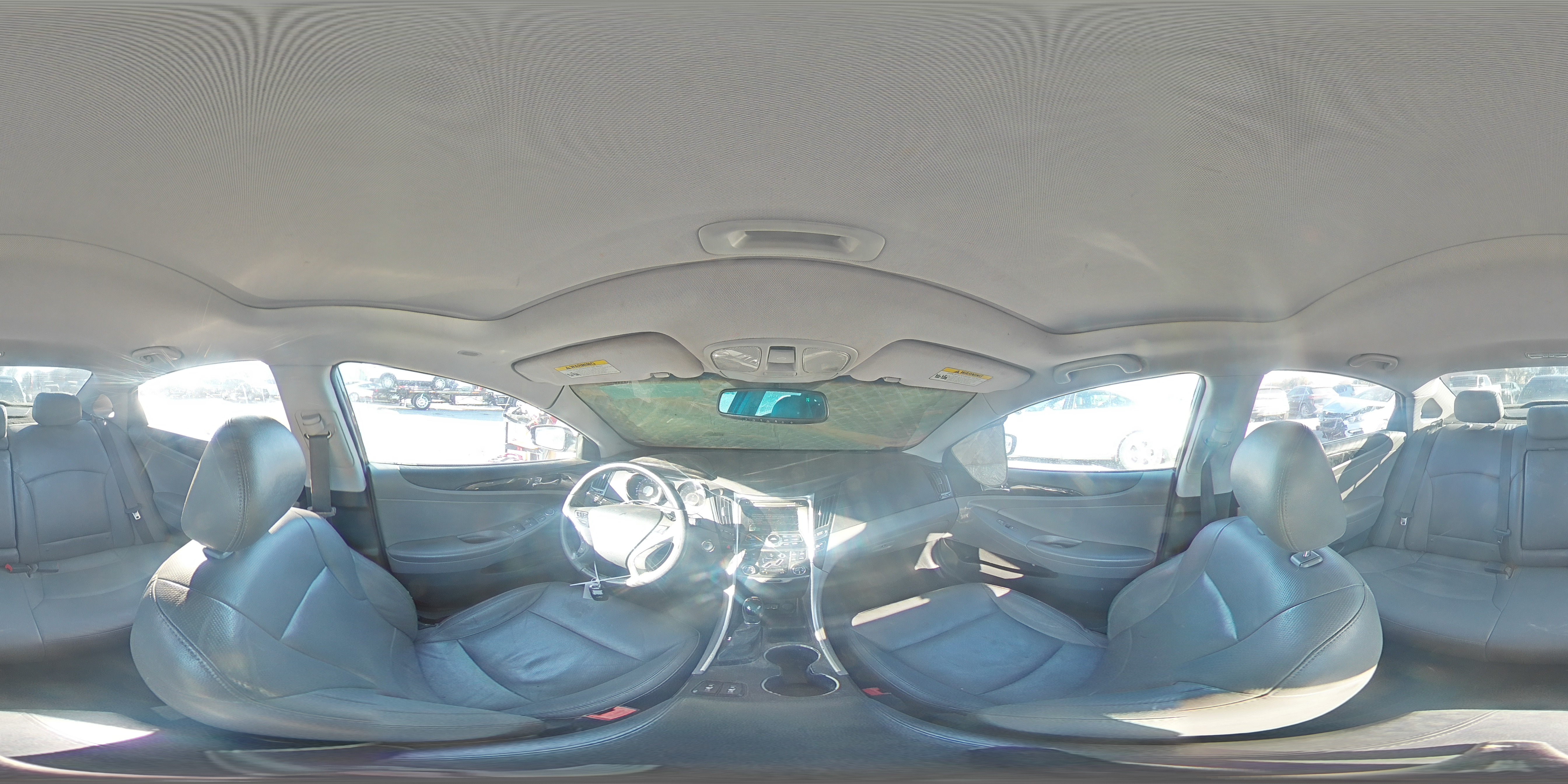 2011 Hyundai Sonata - Image 12
