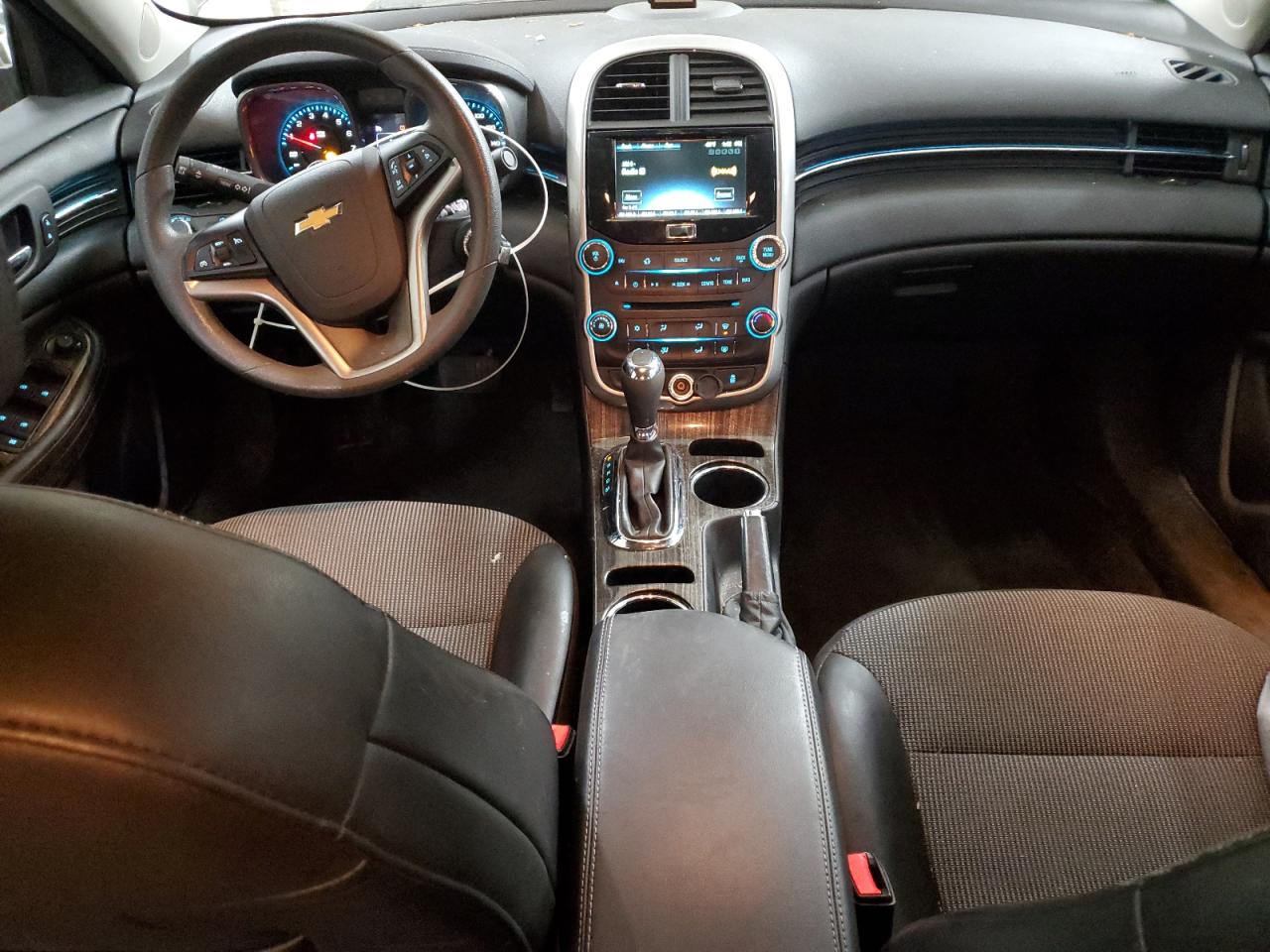 2015 Chevrolet Malibu - Image 8