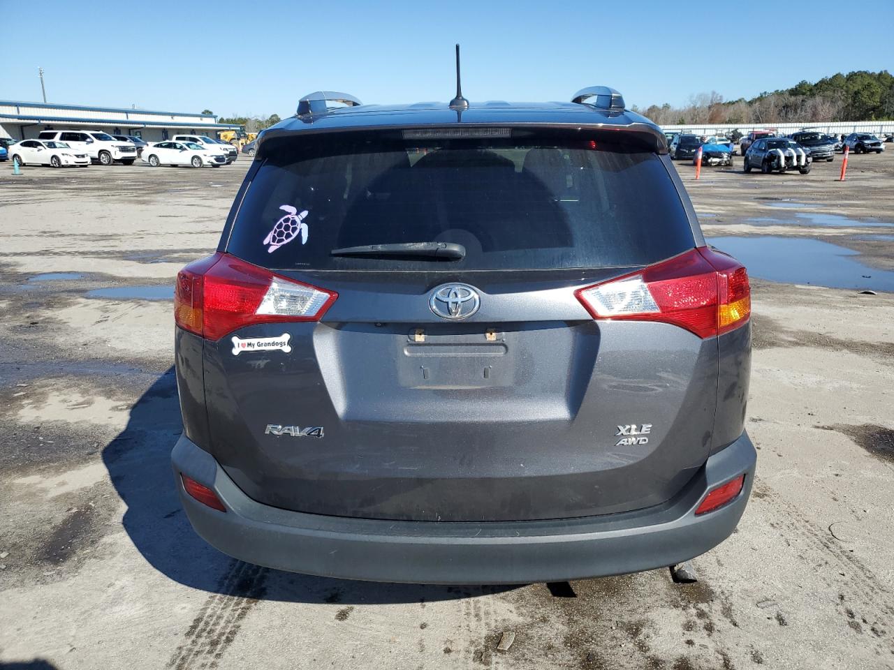 2015 Toyota RAV 4 - Image 6