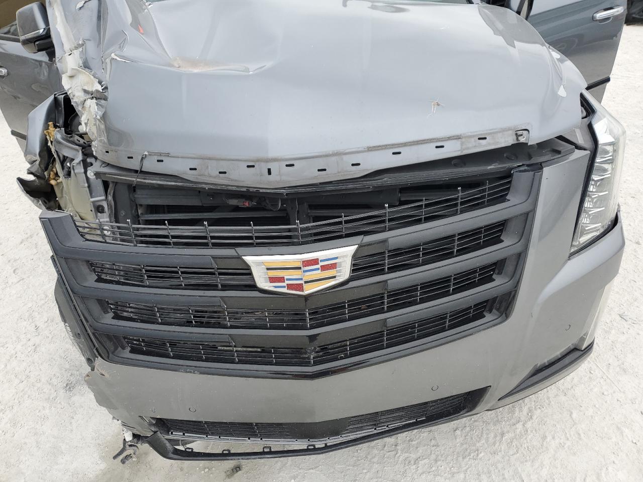 2019 Cadillac Escalade - Image 12