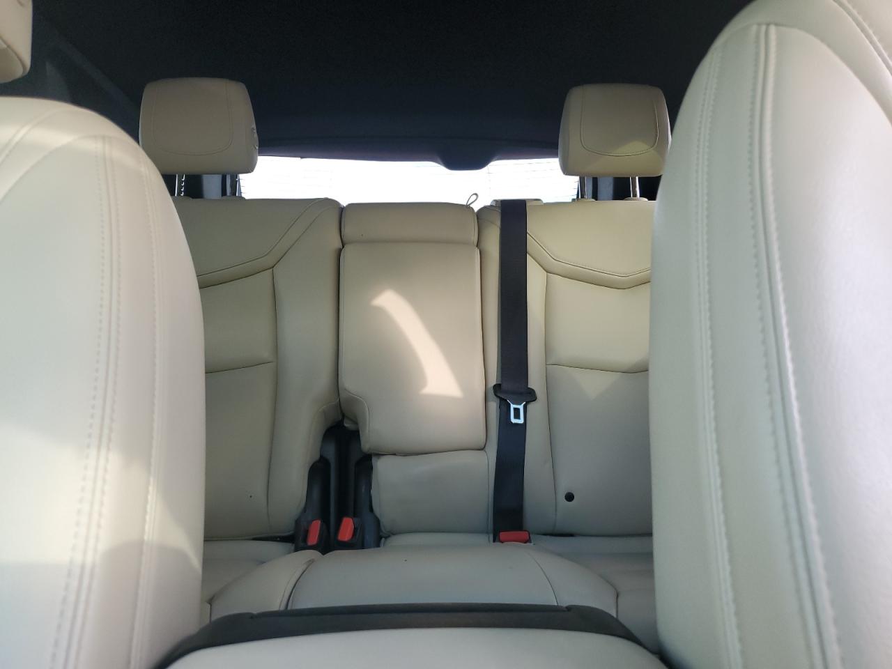 2017 Cadillac XT5 - Image 10