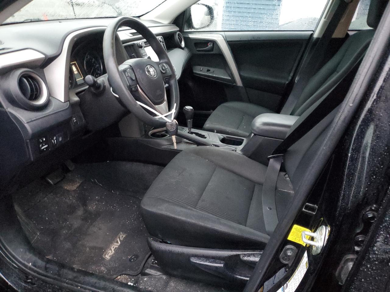 2018 Toyota RAV 4 - Image 7