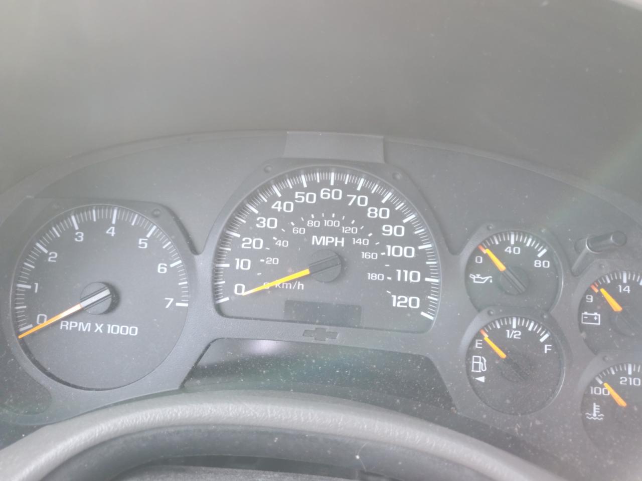2002 Chevrolet TrailBlazer - Image 9