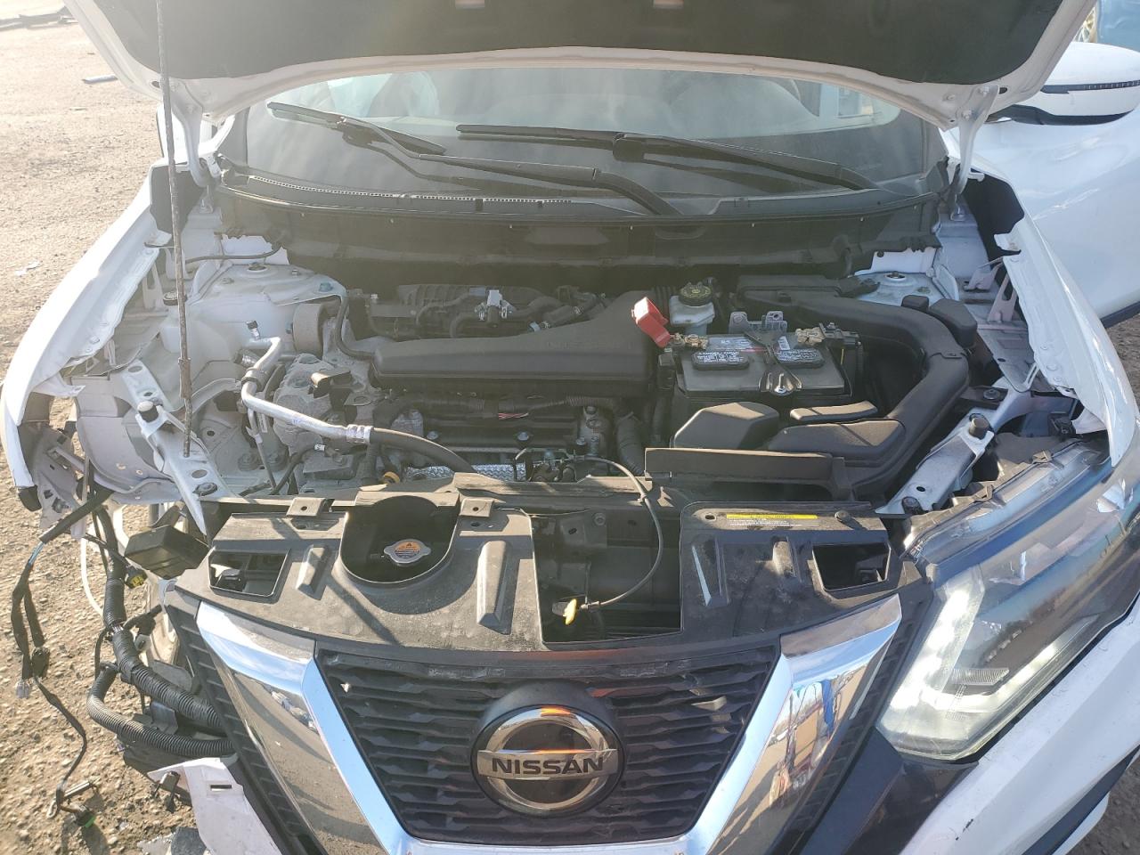 2020 Nissan Rogue - Image 13
