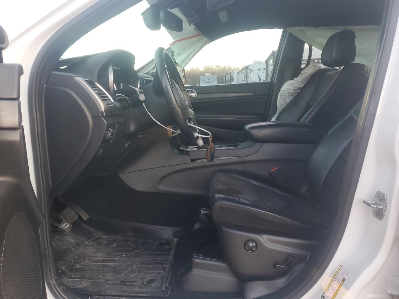 2020 Jeep Grand Cherokee - Image 7