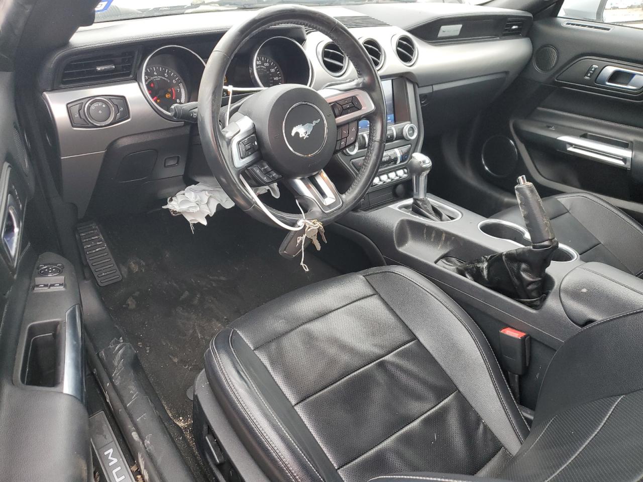 2022 Ford Mustang - Image 8