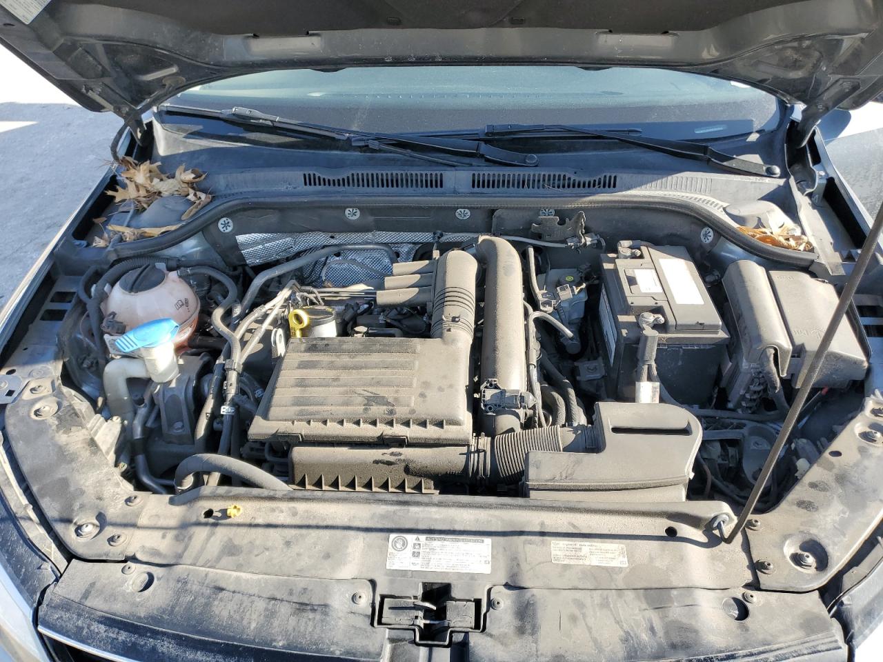 2017 Volkswagen Jetta - Image 13
