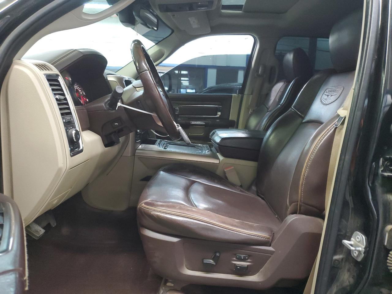 2018 RAM 1500 - Image 7