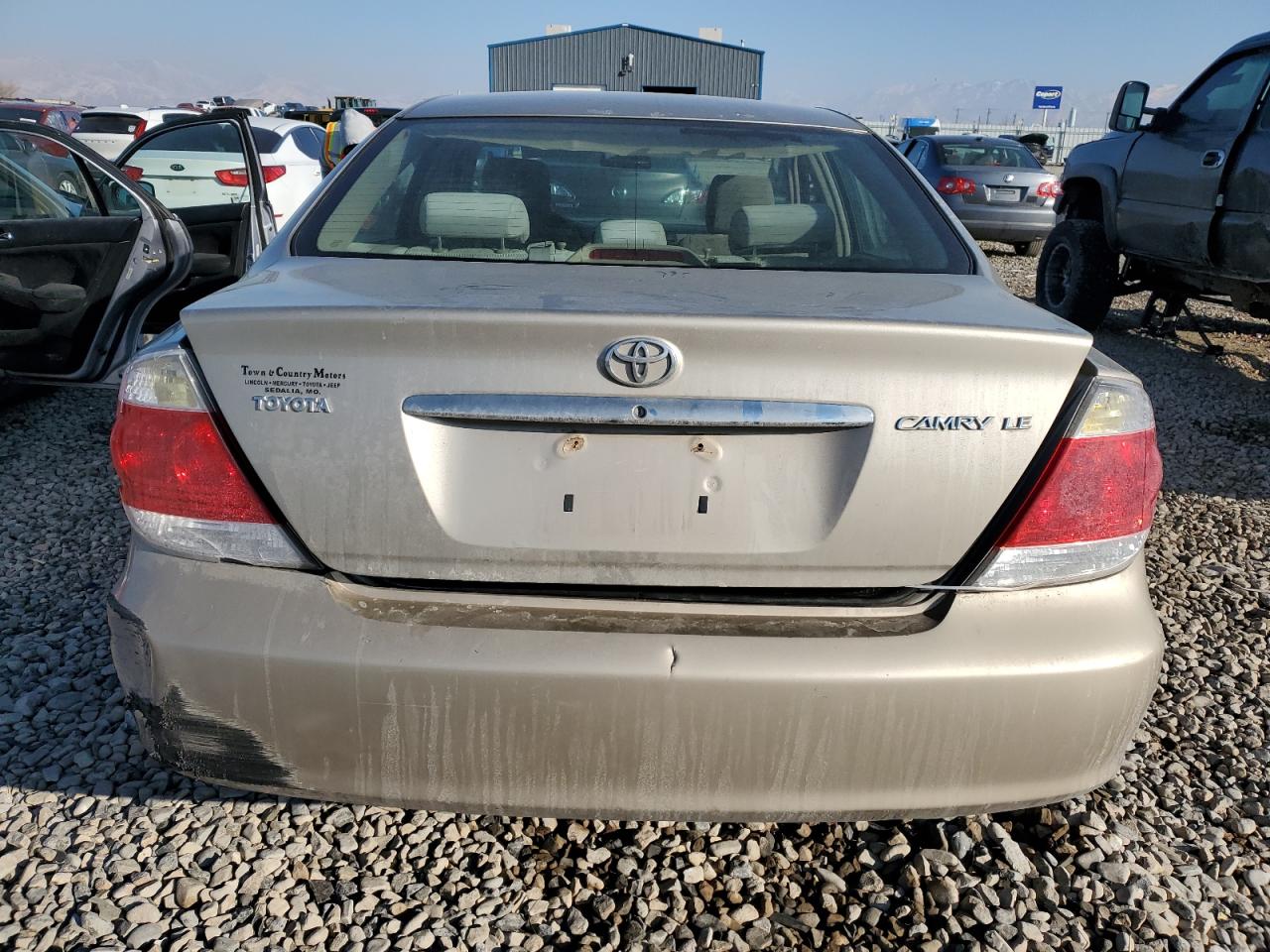 2005 Toyota Camry - Image 6