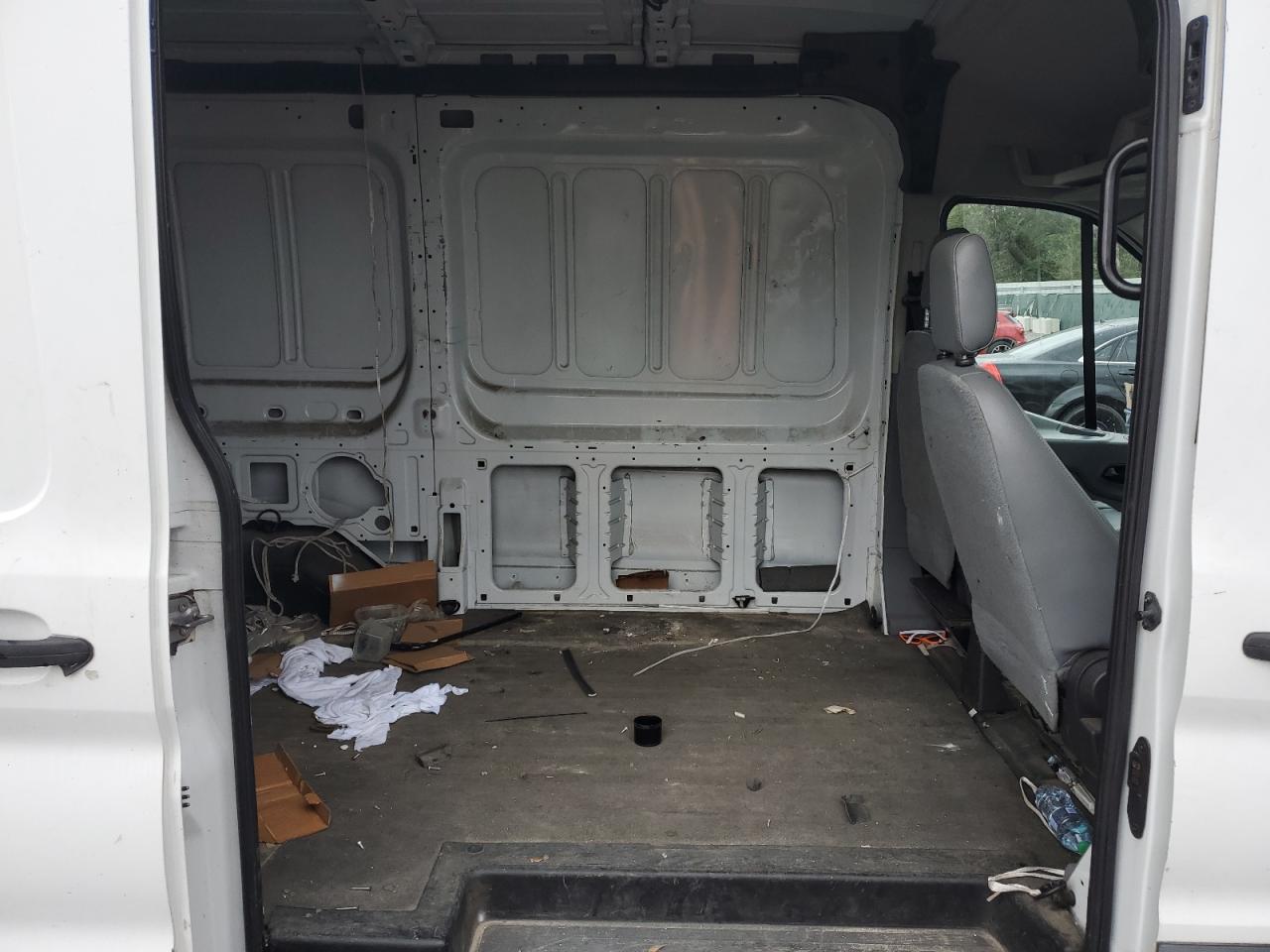2015 Ford Transit - Image 11