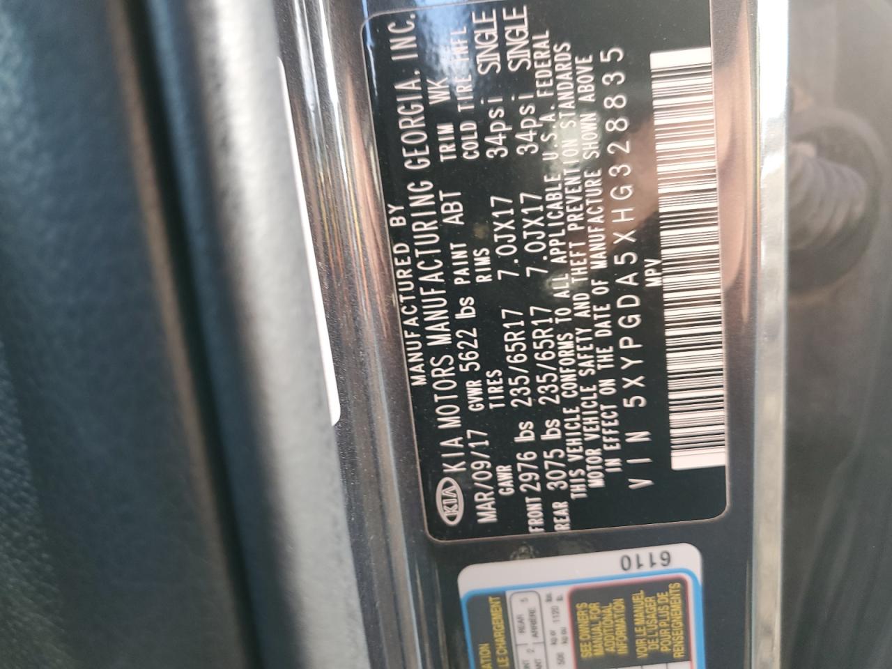 2017 Kia Sorento - Image 13