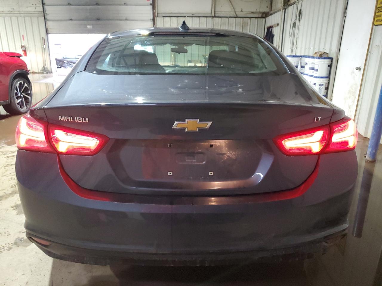 2020 Chevrolet Malibu - Image 6