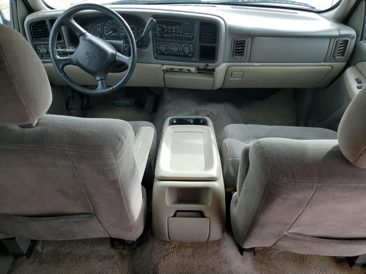 2001 Chevrolet Suburban - Image 8