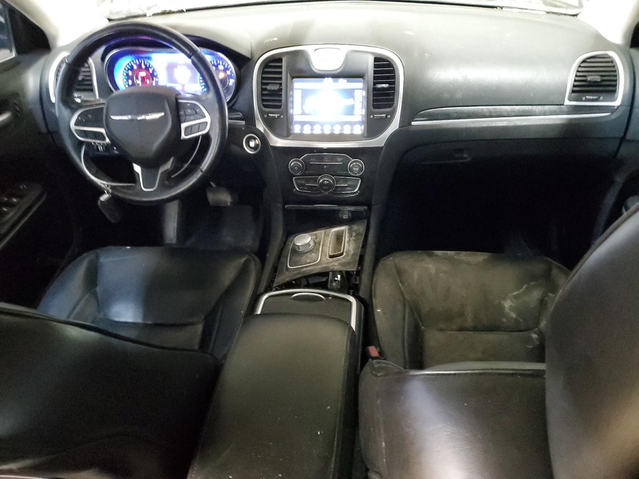 2020 Chrysler 300 - Image 8