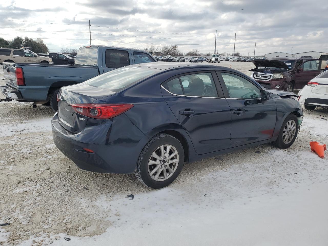 2016 Mazda 3 - Image 3