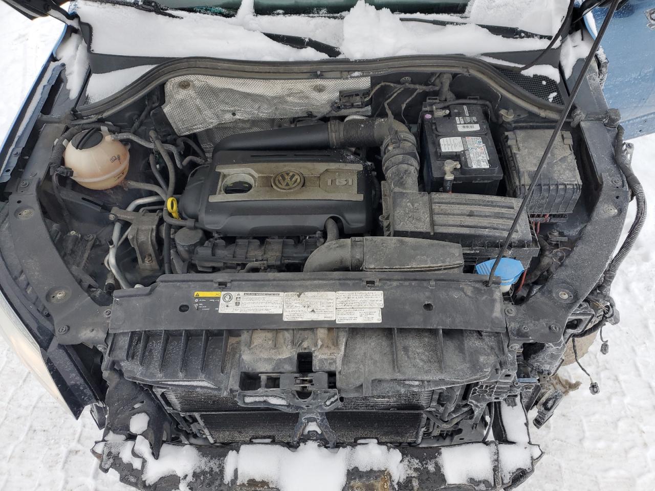 2017 Volkswagen Tiguan - Image 12