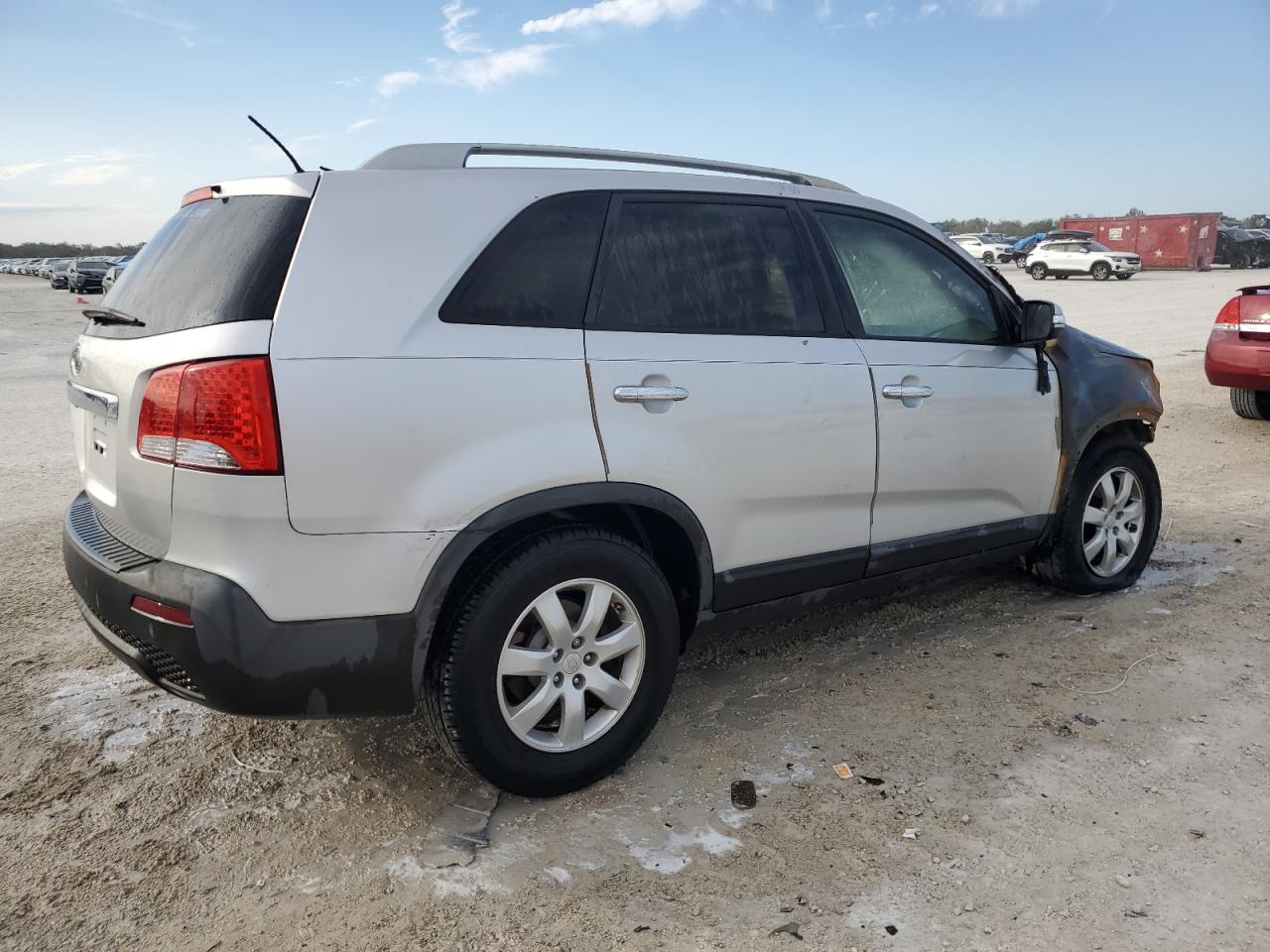 2011 Kia Sorento - Image 3