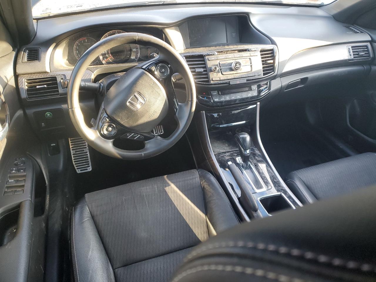 2016 Honda Accord - Image 8
