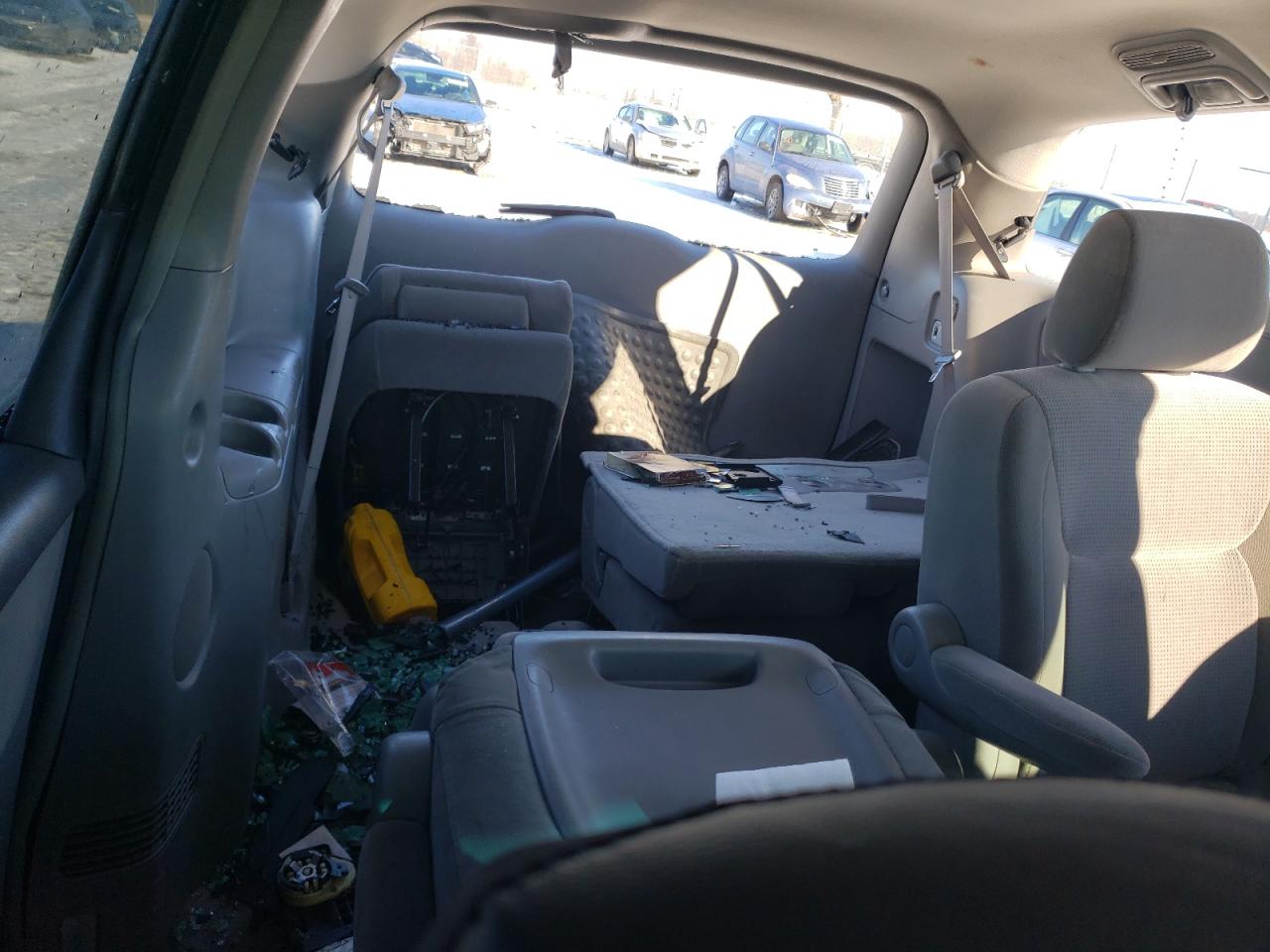 2004 Toyota Sienna - Image 10