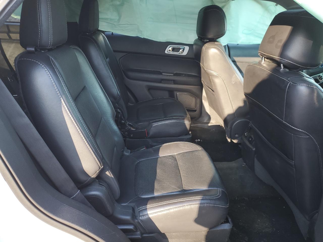 2014 Ford Explorer - Image 11