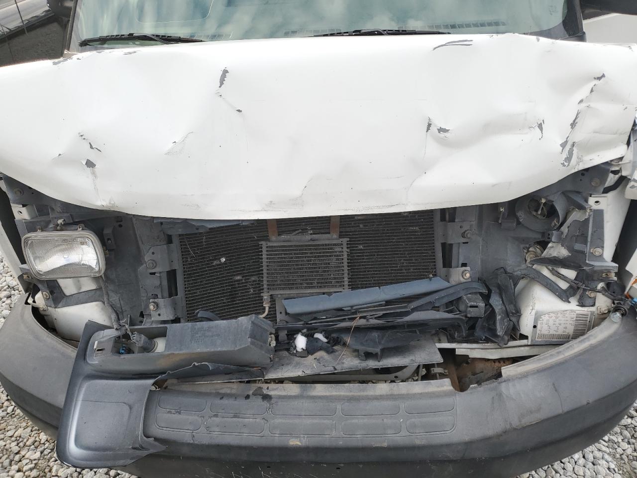 2007 GMC Savana - Image 12
