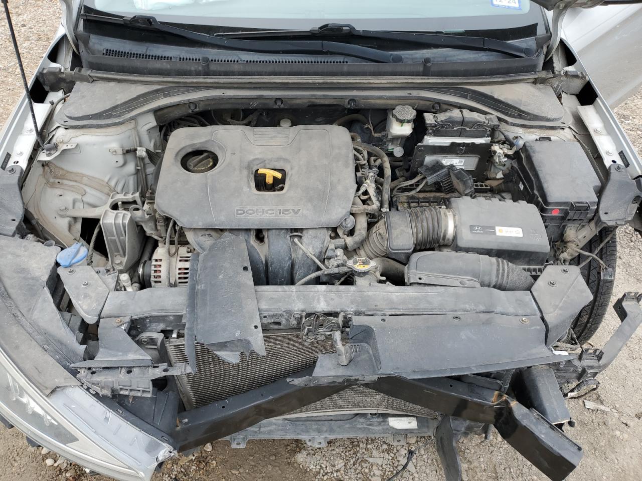 2019 Hyundai Elantra - Image 11