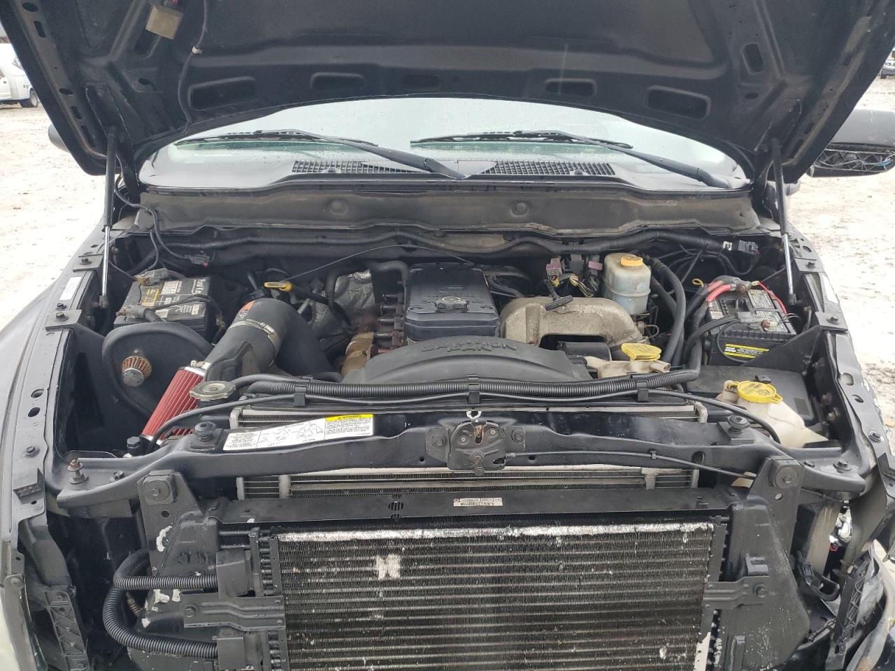2004 Dodge RAM - Image 11