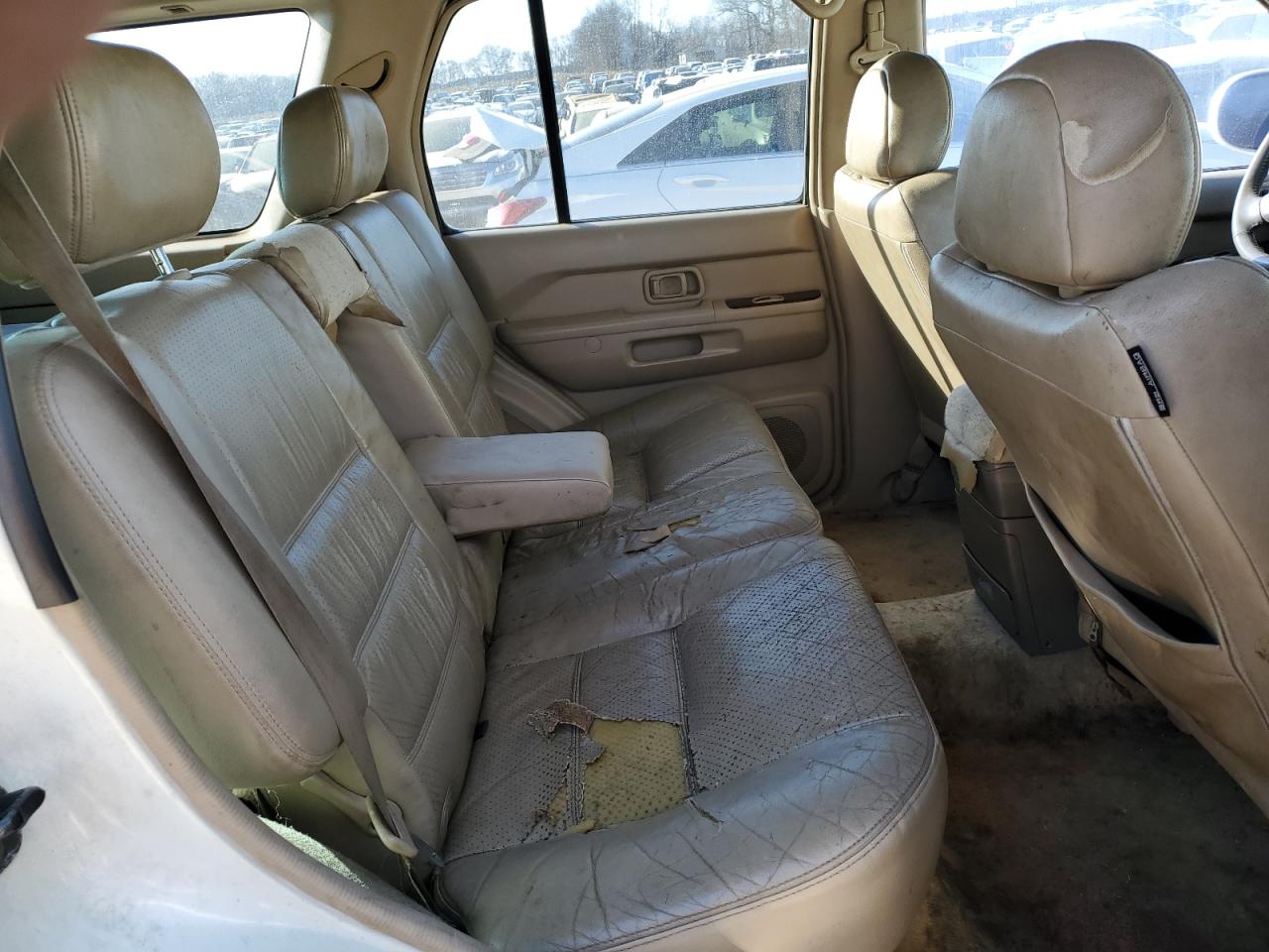 2002 Nissan Pathfinder - Image 10