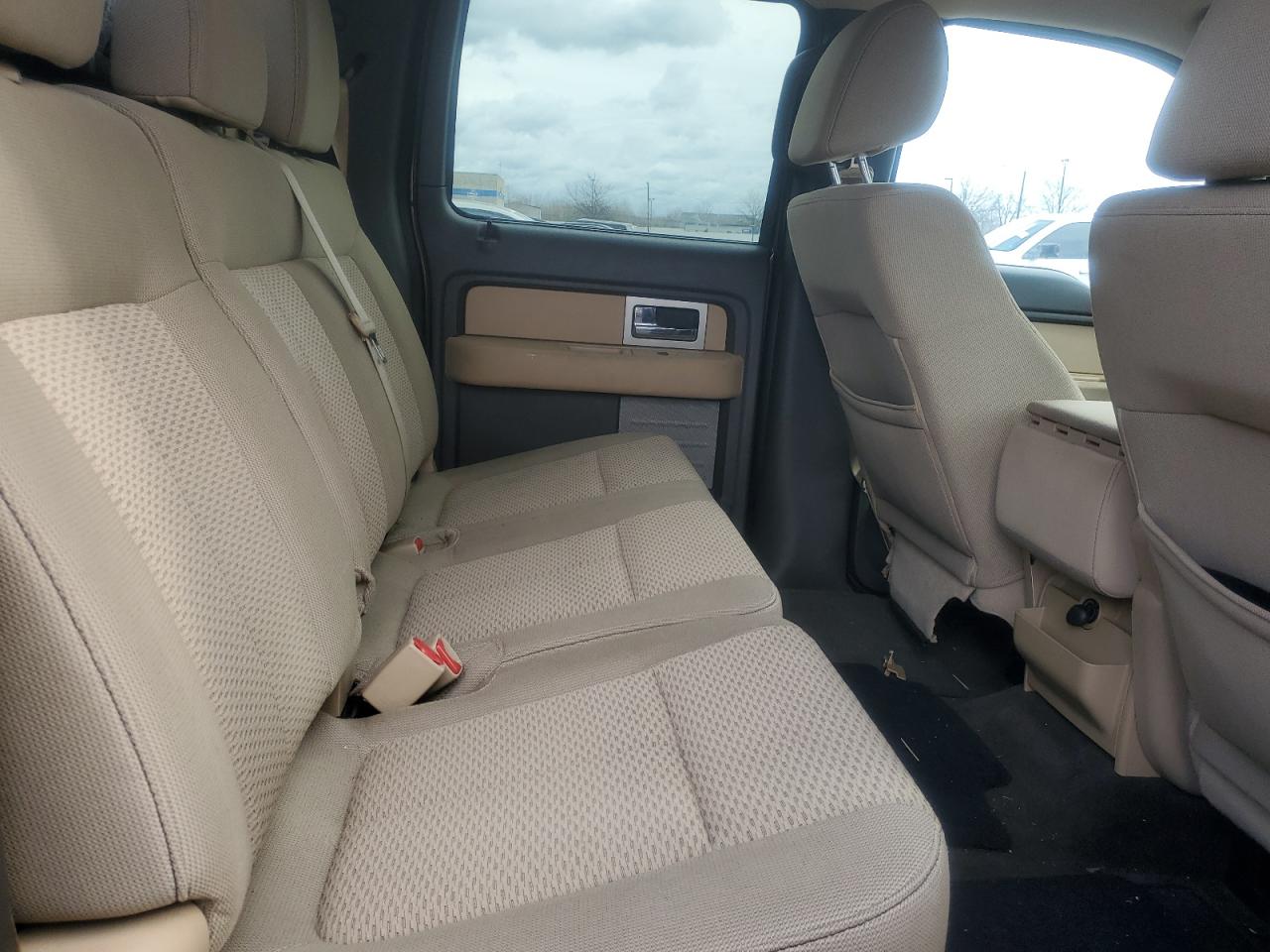 2011 Ford F-150 - Image 10
