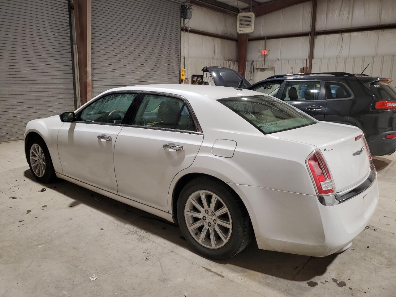 2014 Chrysler 300 - Image 2