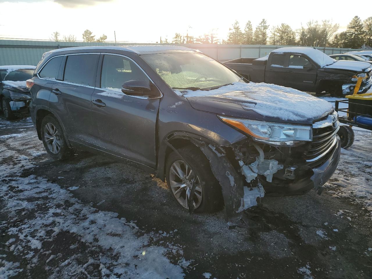 VIN 5TDJKRFH1ES020648 2014 TOYOTA HIGHLANDER no.4