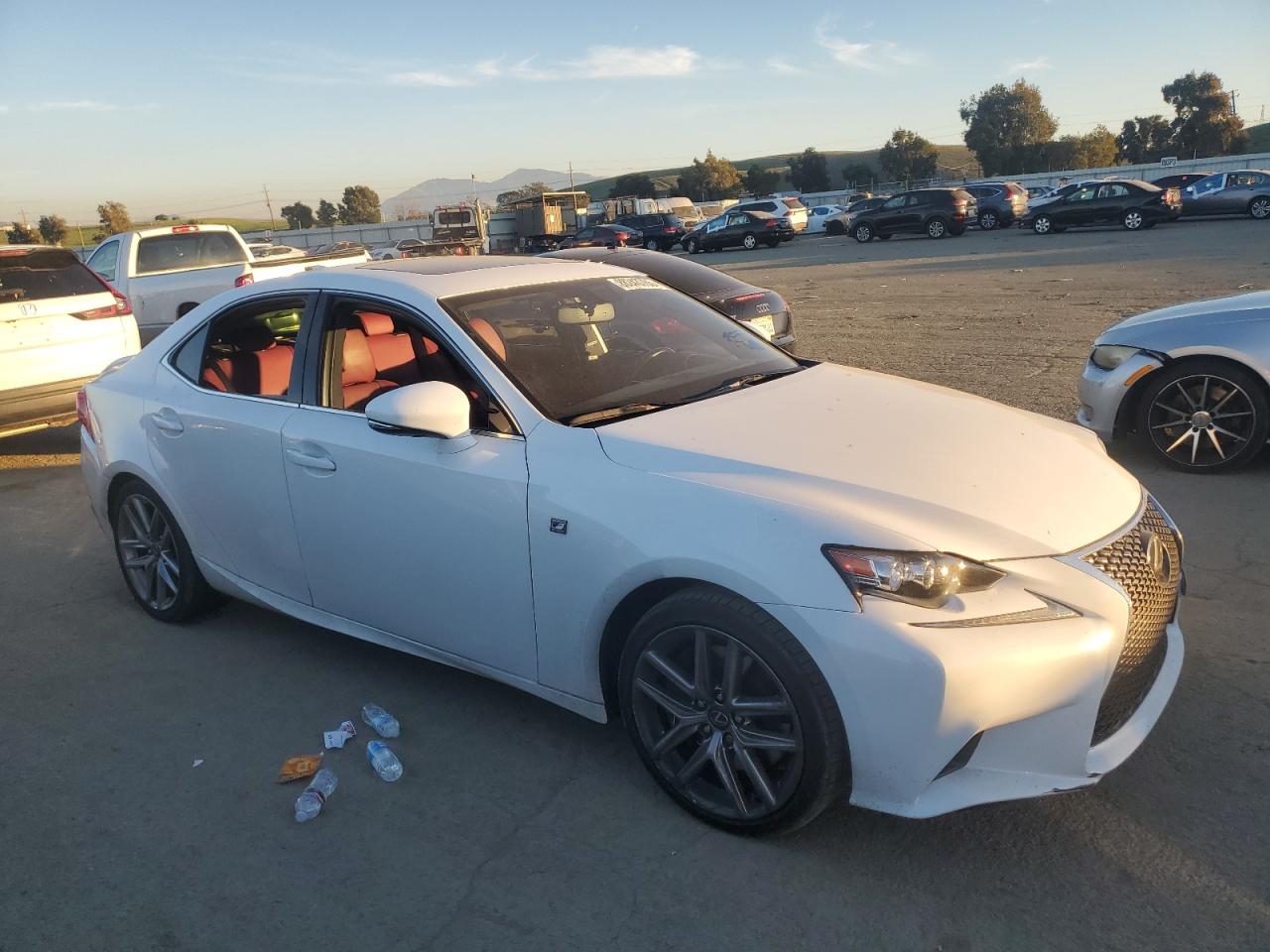 VIN JTHBE1D22G5028504 2016 LEXUS IS no.4