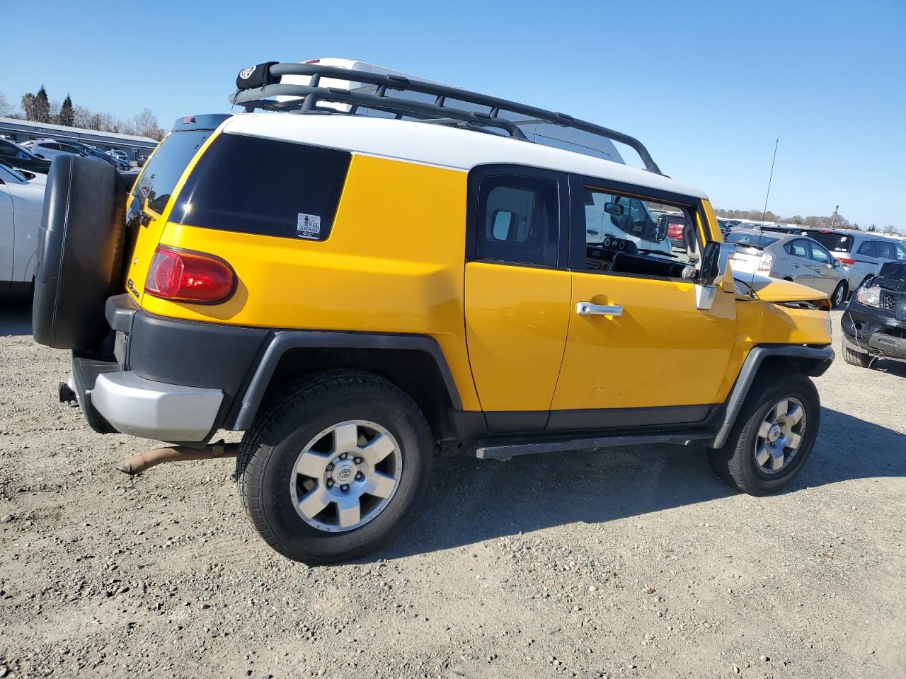 2007 Toyota FJ Cruiser - Image 3