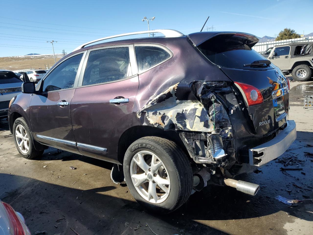 2011 Nissan Rogue - Image 2