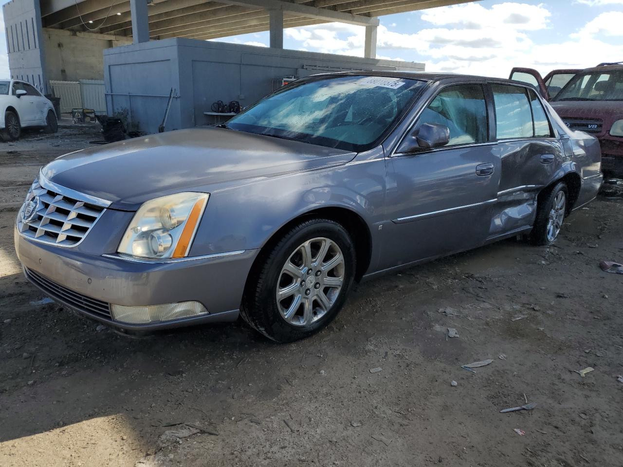 2008 Cadillac DTS - Image 1